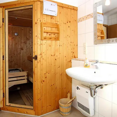 Feriehus Doppelhaushaelfte Bernsteinhaus I, Trassenheide, Cleaning Included *