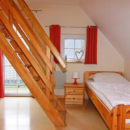 Doppelhaushaelfte Bernsteinhaus I, Trassenheide, Cleaning Included * Trassenheide