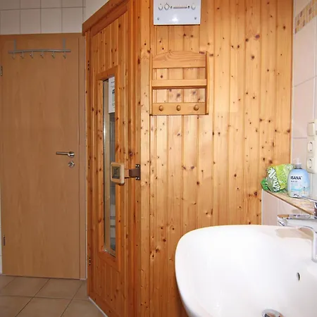 Doppelhaushaelfte Bernsteinhaus I, Trassenheide, Cleaning Included *
